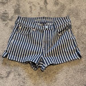Women’s American Eagle shorts